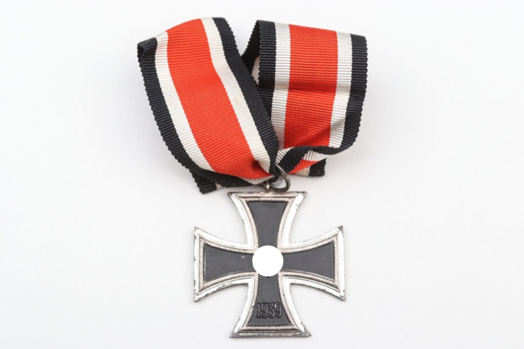 1939 Iron Cross 2nd Class - Schinkel (brass core)