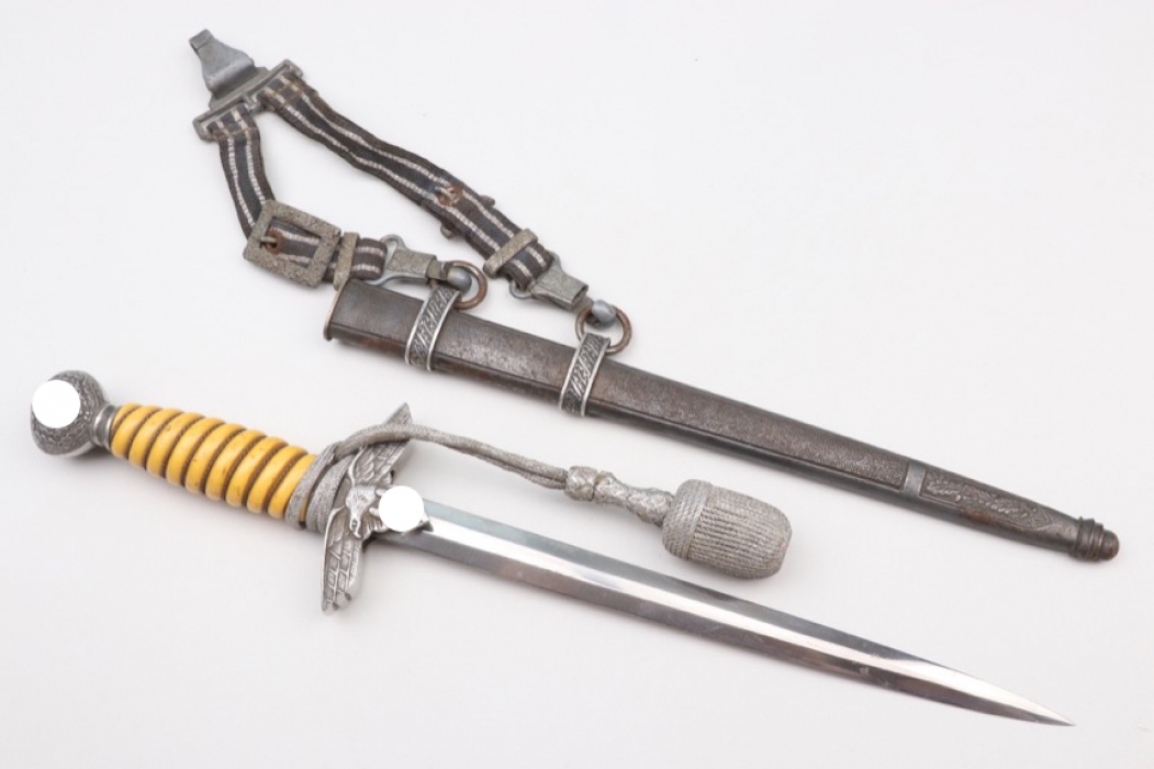 Luftwaffe officer's dagger with hangers & portepee - Plümacher