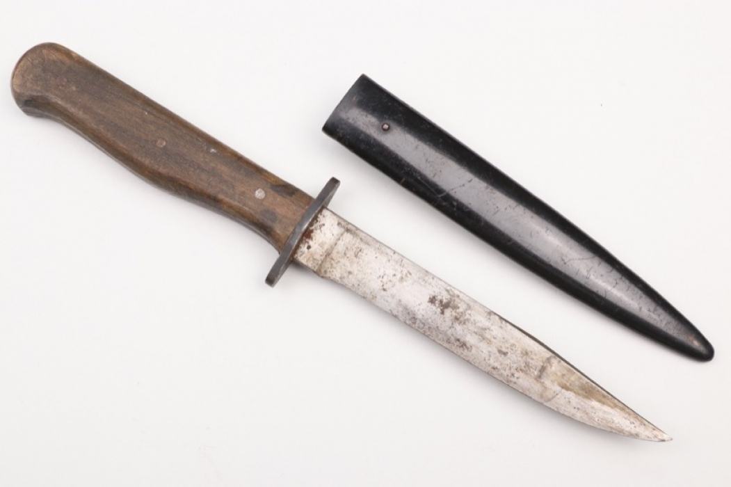 WWII Wehrmacht trench knife