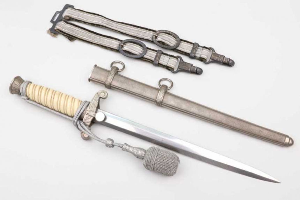 Heer officer's dagger with hangers & portepee - Wingen