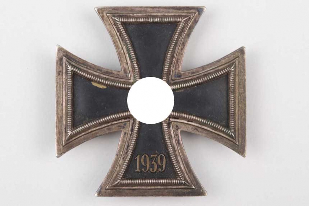 Fischer, Waldemar v. - 1939 Iron Cross 1st Class
