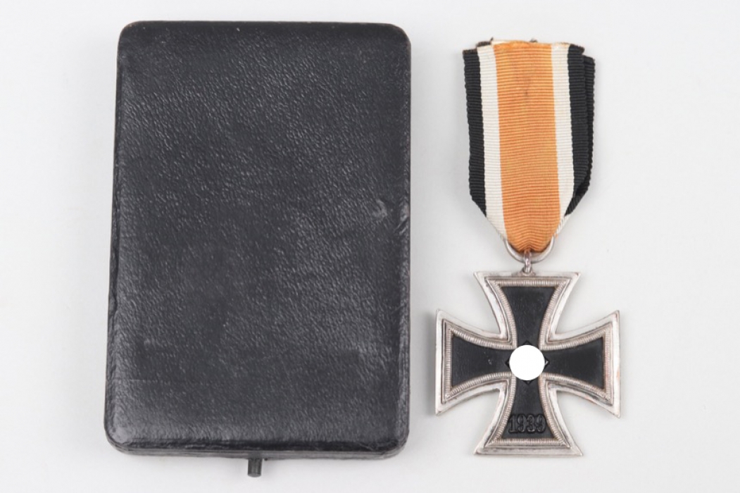 1939 Iron Cross 2nd Class in case - round 3
