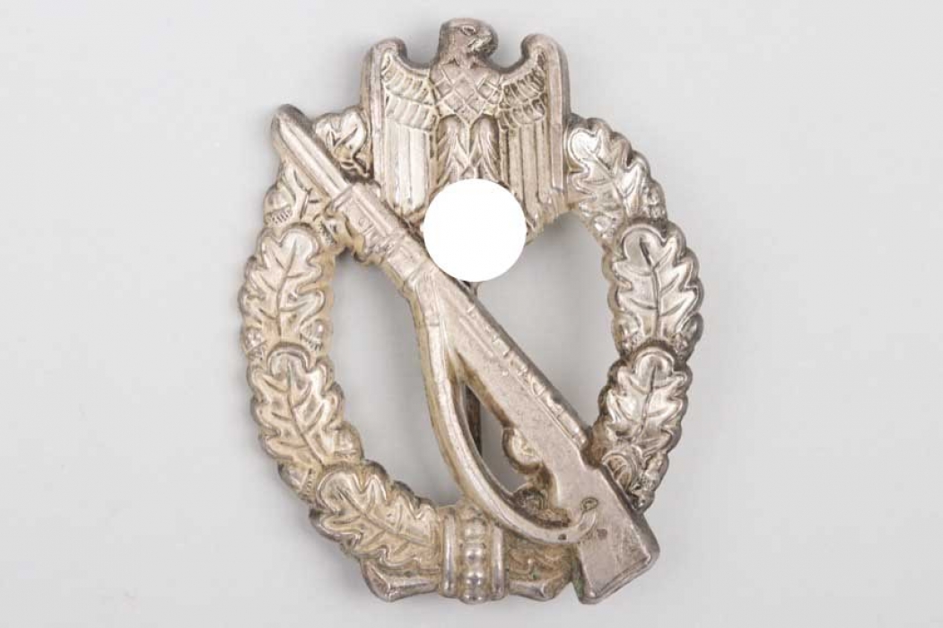 Infantry Assault Badge in Silver - tombak ( Schauerte & Hohfeld)