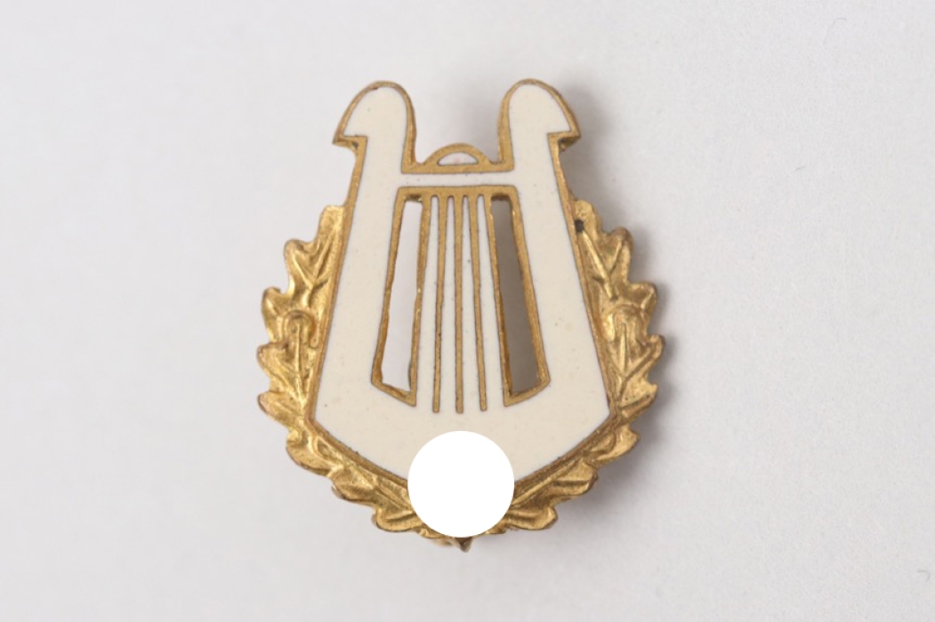 Reichsverband für Volksmusik enameled membership badge