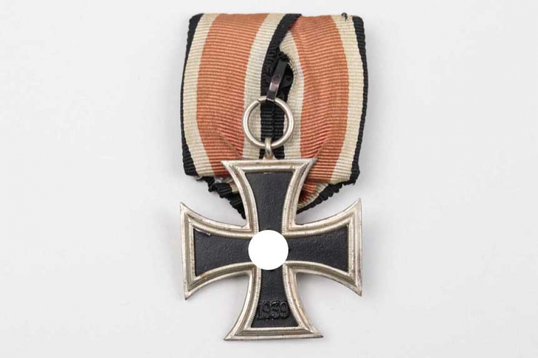 1939 Iron Cross 2nd Class on medal bar - Schinkel