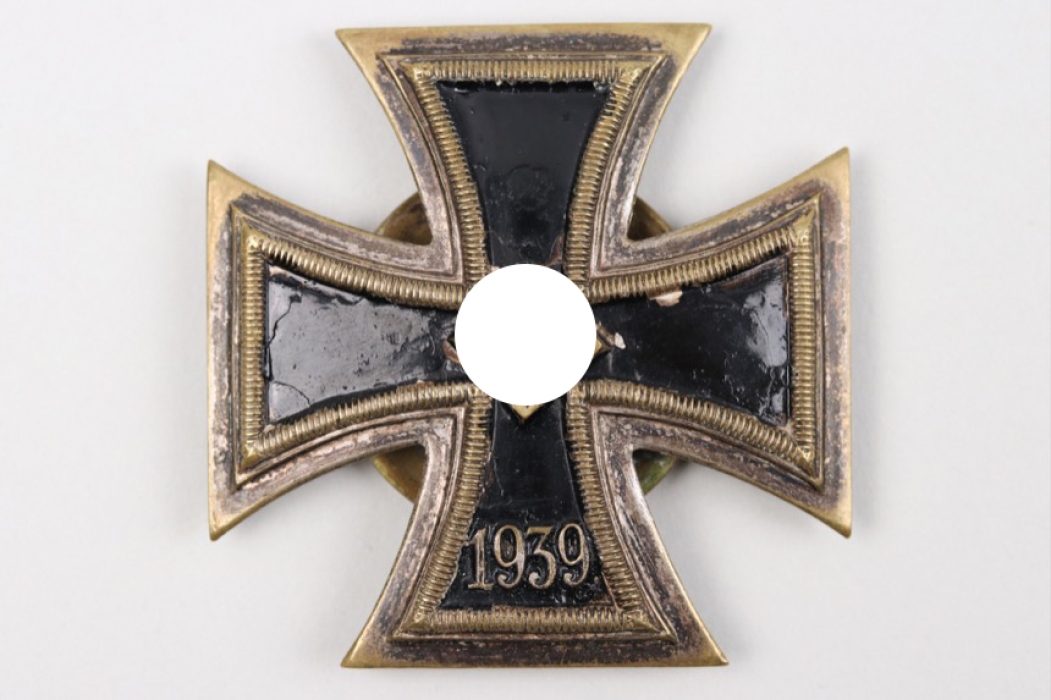 1939 Iron Cross 1st Class on screw-back - lacquered