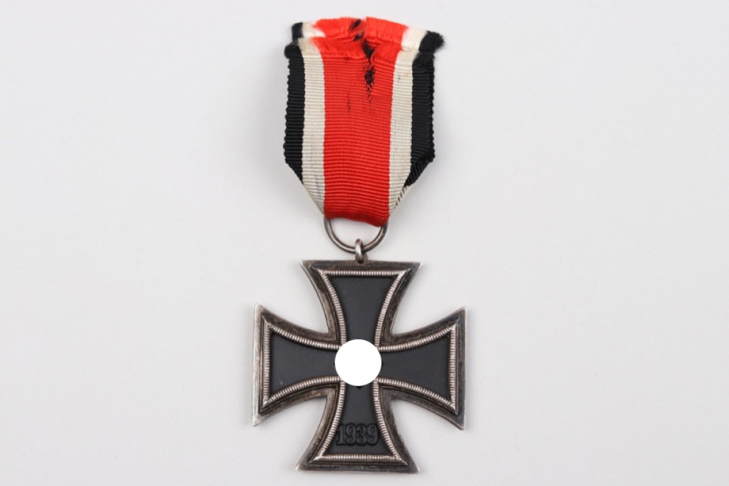 1939 Iron Cross 2nd Class - round 3