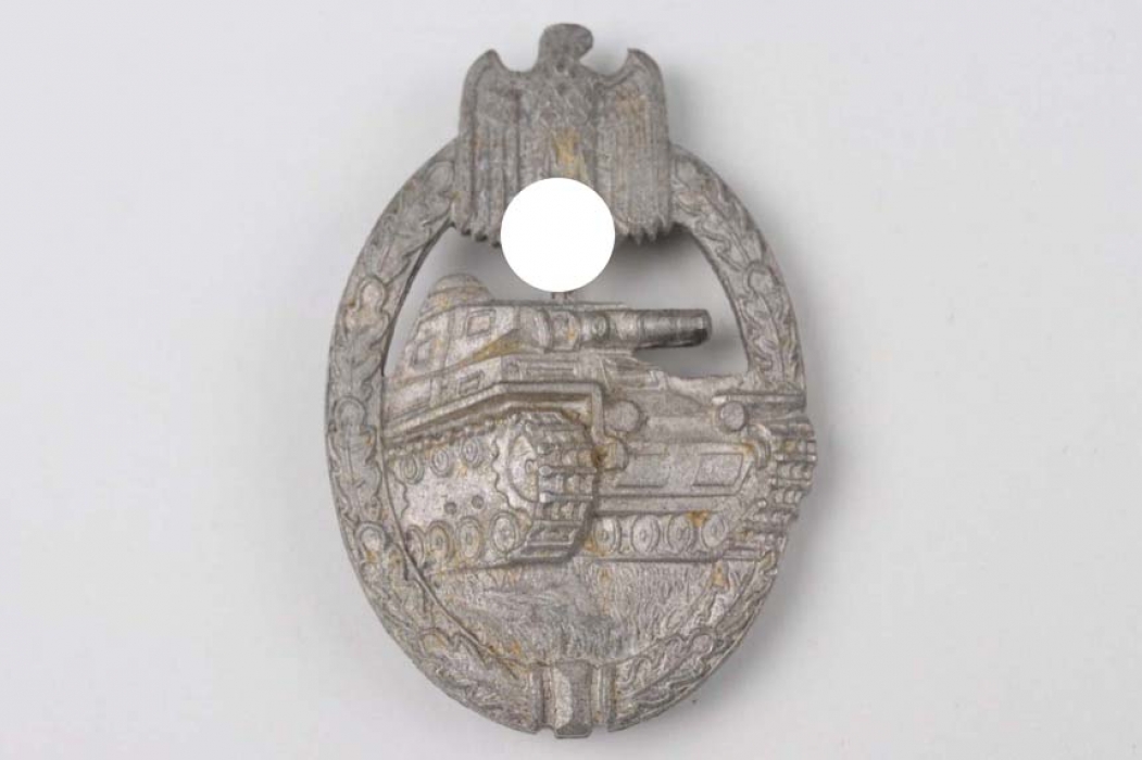 Tank Assault Badge in Silver - KWM