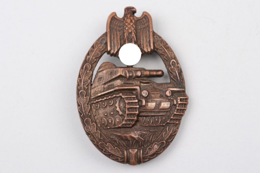 Tank Assault Badge in Silver (Cupal) - Assmann