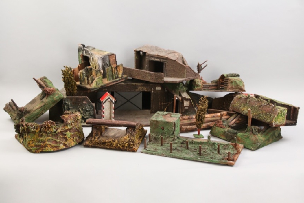 Lot of military toy - combat positions, command posts, trenches, ...