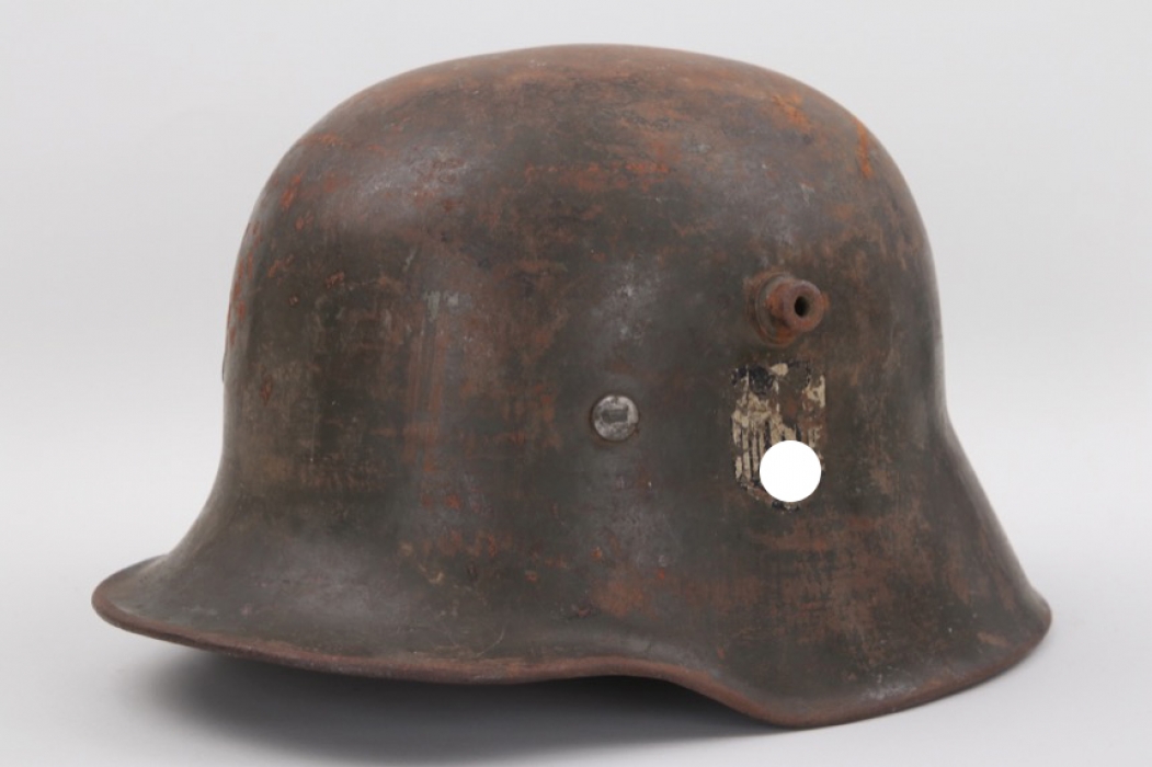 Heer "battle damaged" M18 double decal helmet
