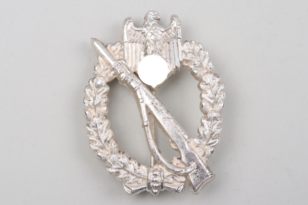 Infantry Assault Badge in Silver - W.H.