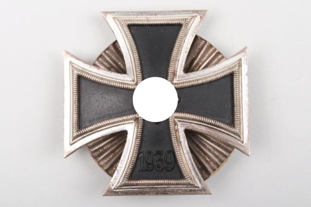 1939 Iron Cross 1st Class - on screw back