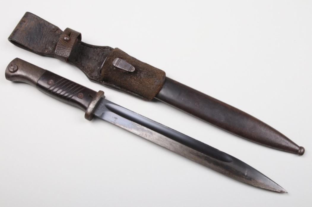 Wehrmacht bayonet 84/98 with leather frog - Herder