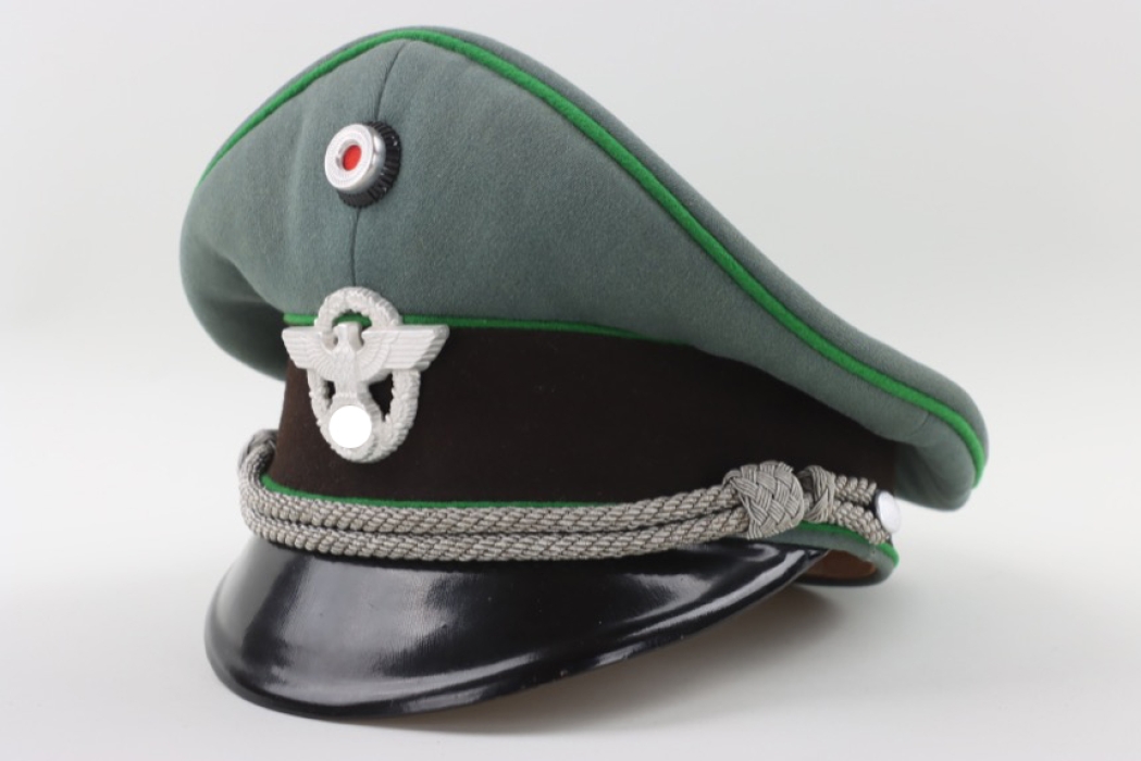 Police officer's visor cap - Max Lindner