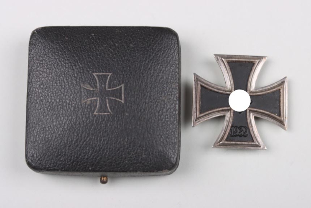 1939 Iron Cross 1st Class with case - 20