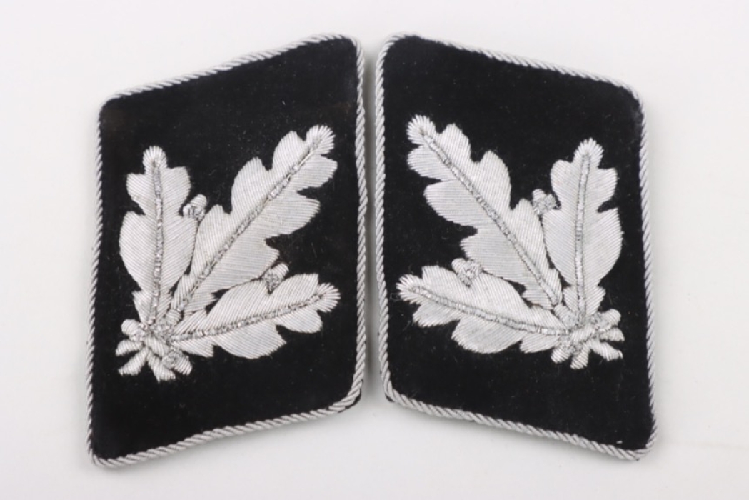 Collar tabs for an SS-Brigadeführer and Generalmajor of the Waffen-SS