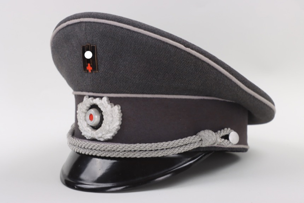 DRK leader's visor cap