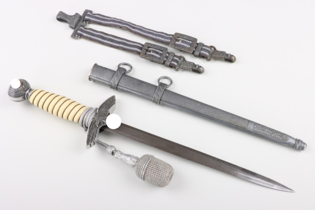 Luftwaffe officer's dagger with Damascus blade and hangers + portepee