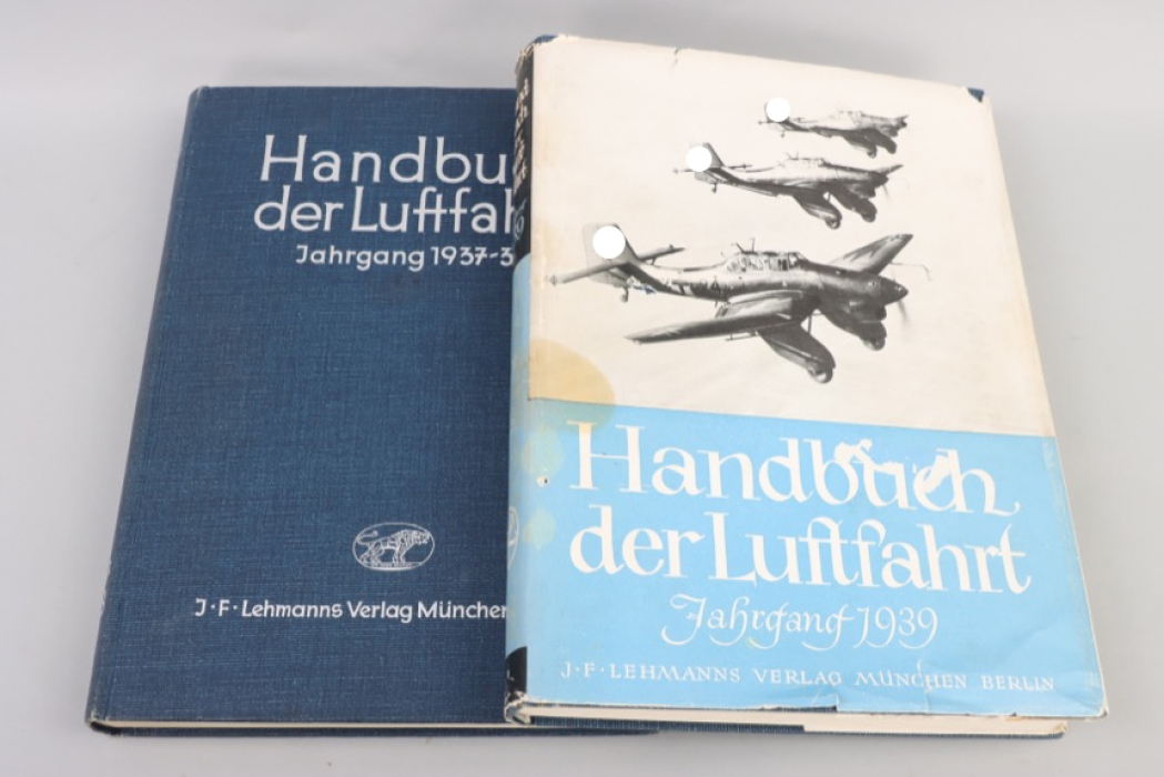 2x Handbook about flying