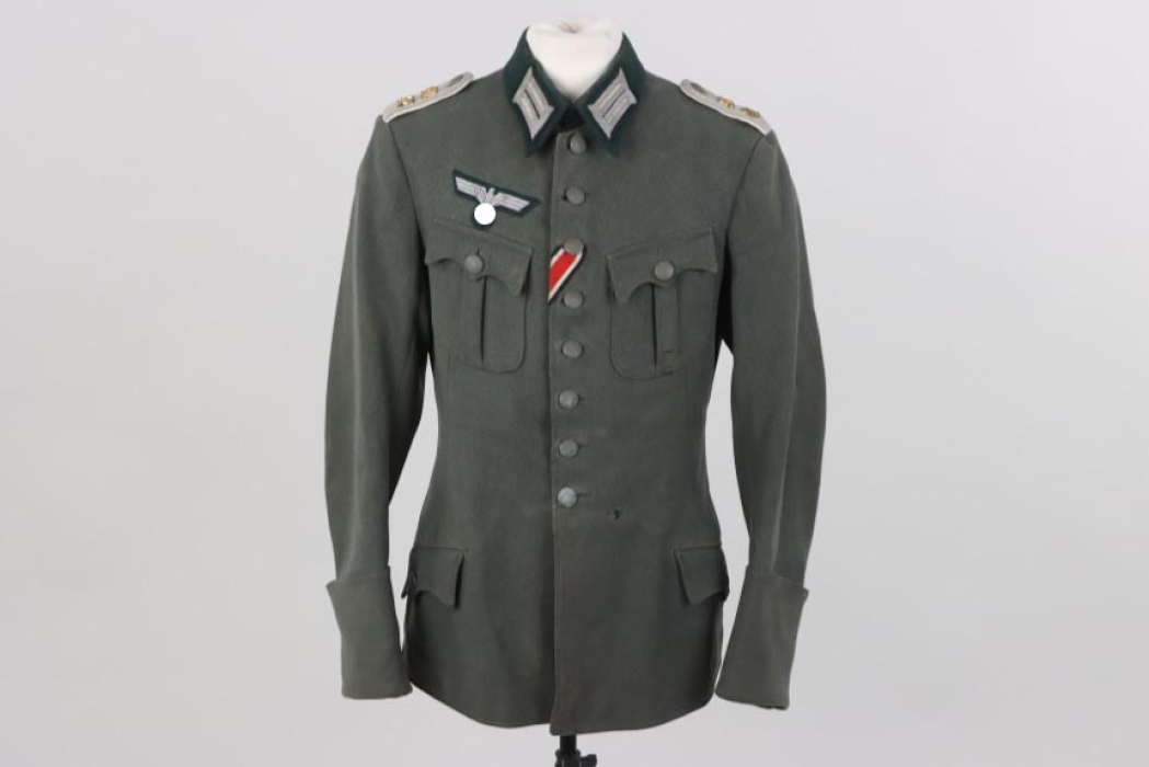 Heer Fla-Bataillon 47 field tunic for a Leutnant