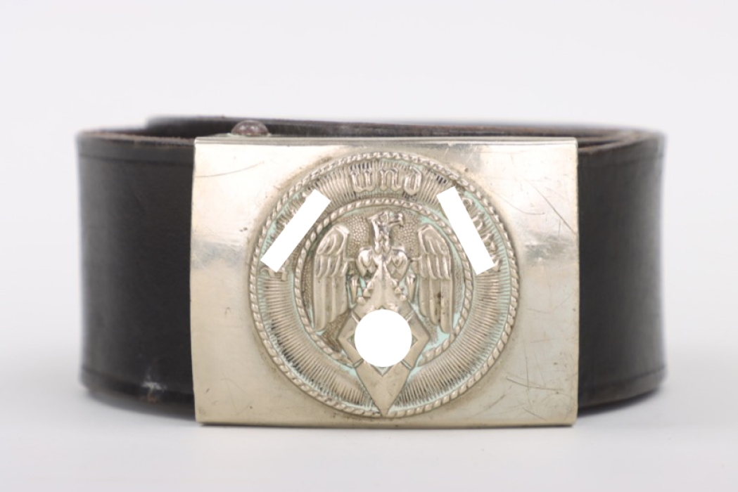 HJ buckle with L4/2696/38 marked belt