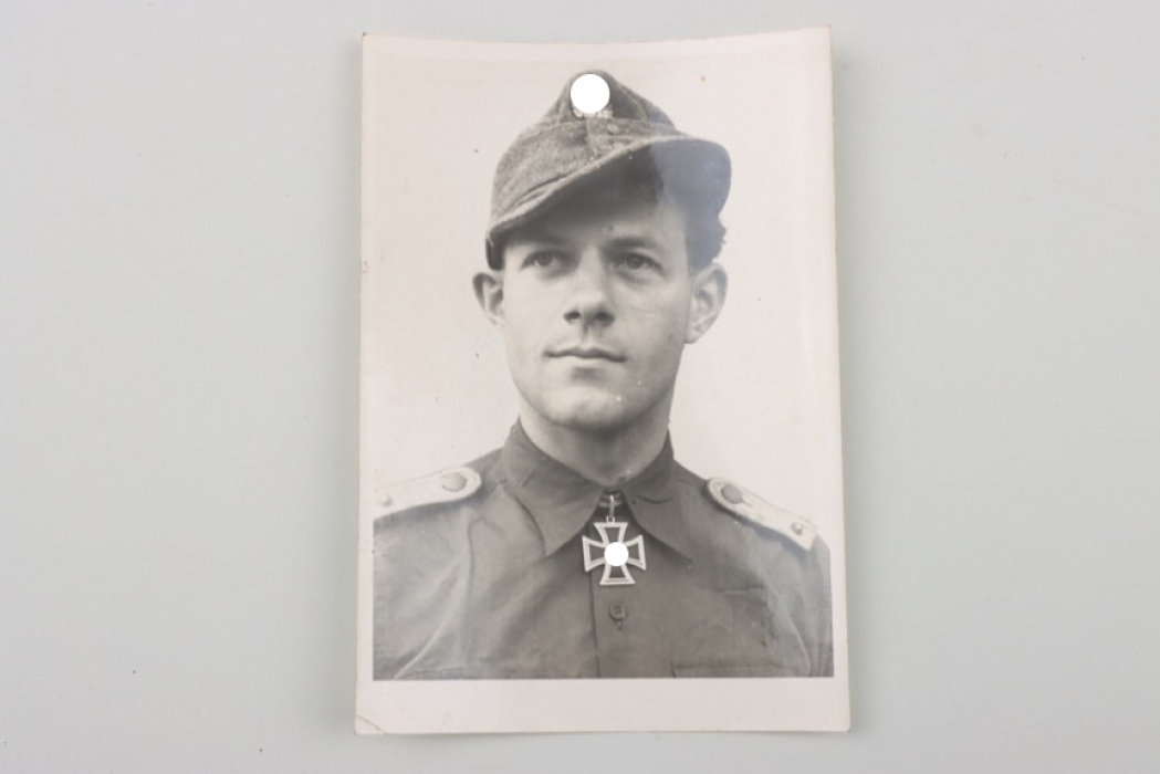 Schneider, Otto - Knight's Cross recipient portrait photo - Division Wiking