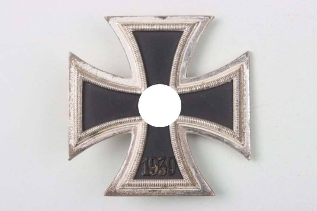 Gefr. Madrek - 1939 Iron Cross 1st Class - Wächtler & Lange