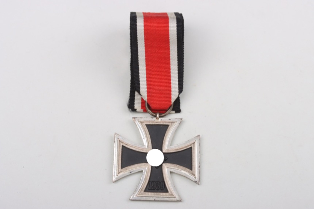 1939 Iron Cross 2nd Class - "13" Gustav Brehmer