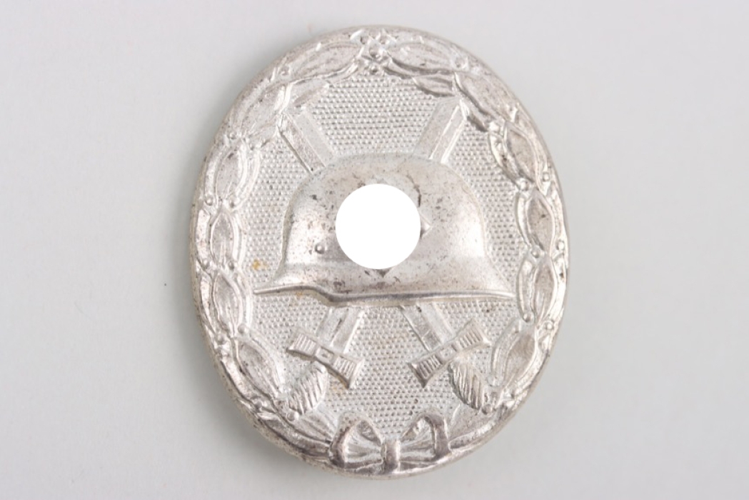 Wound Badge in Silver - Deschler