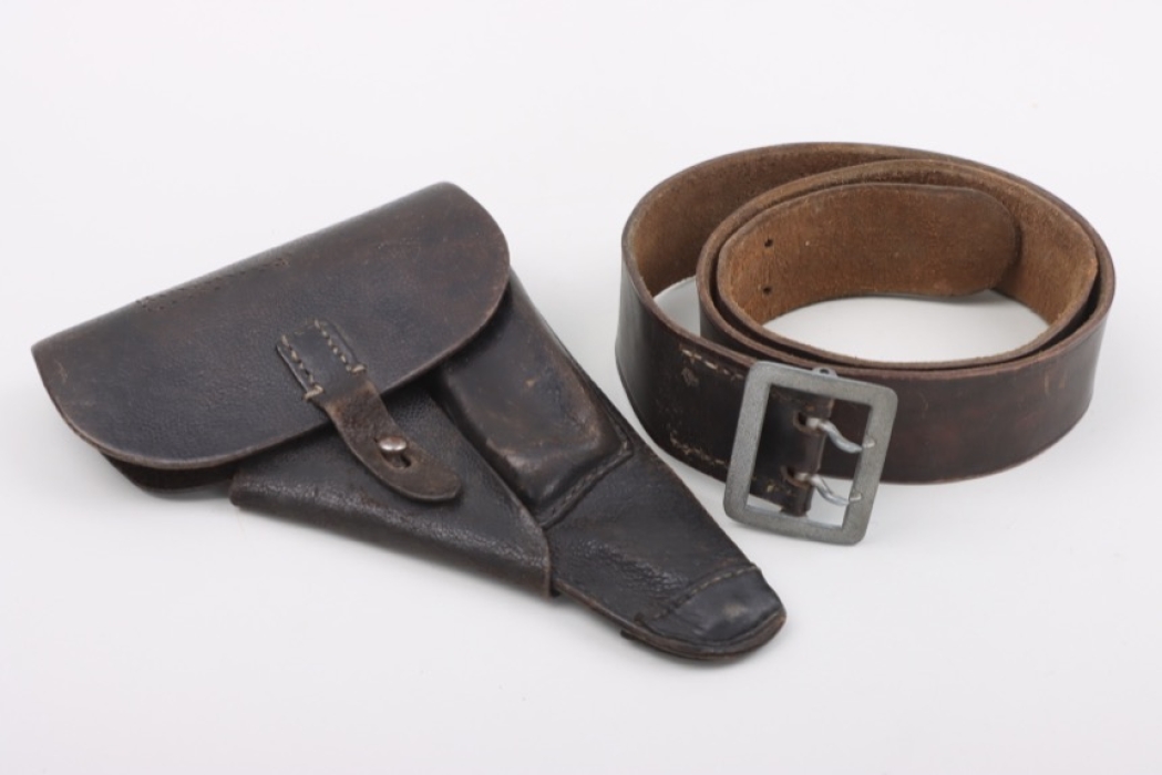 Wehrmacht Heer "double open-claw" field belt (officers) + holster