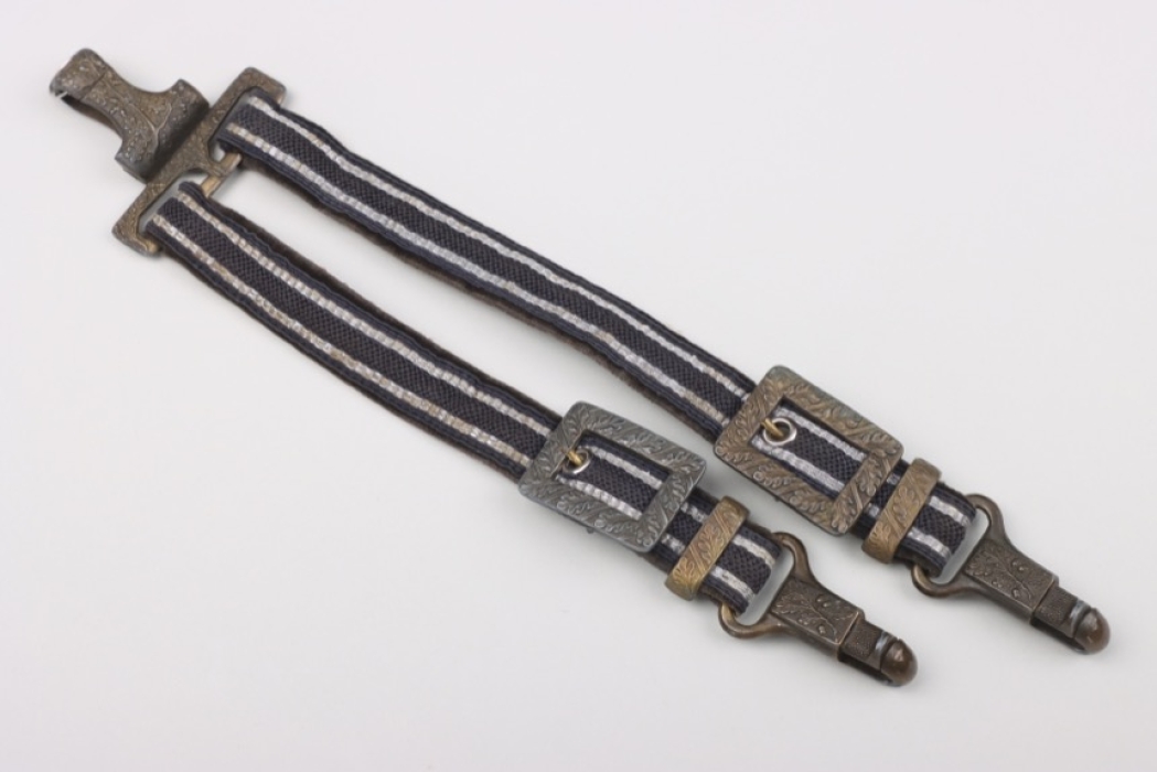 Dagger hangers for the Luftwaffe general's dagger