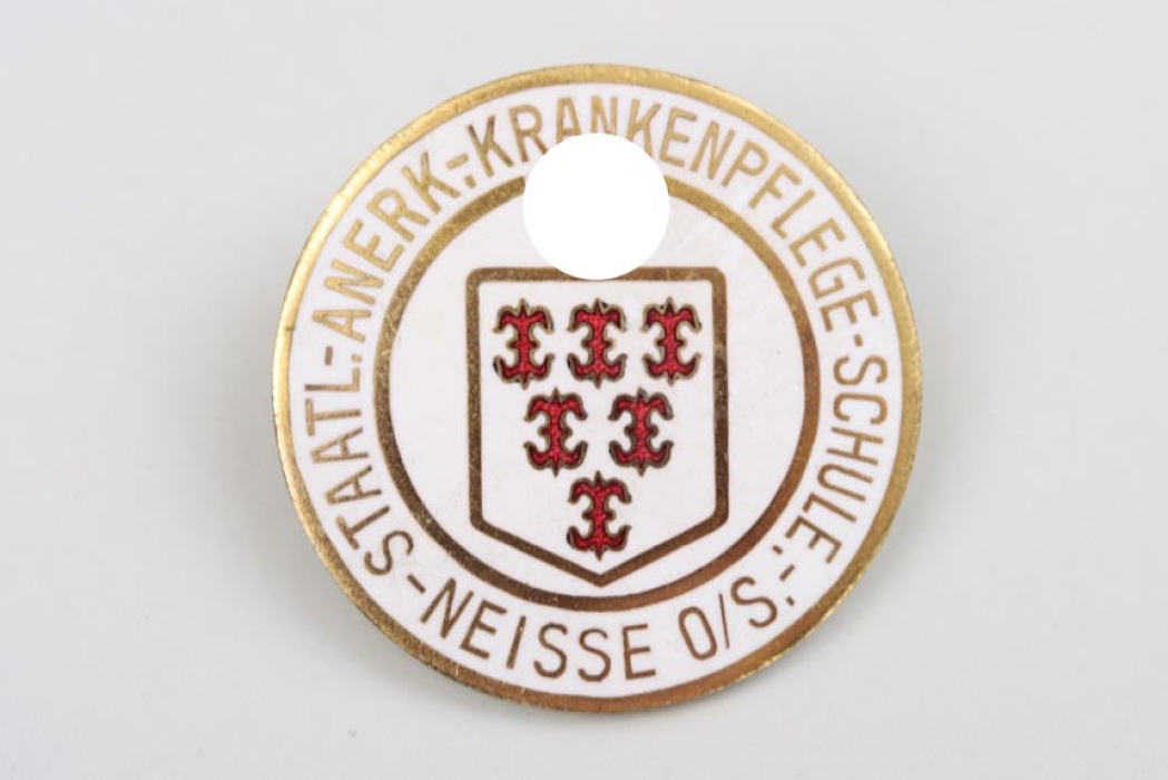 Brooch "Staat.-anerk.-Krankenpflege-Schule - Neisse O/S" (now Poland)