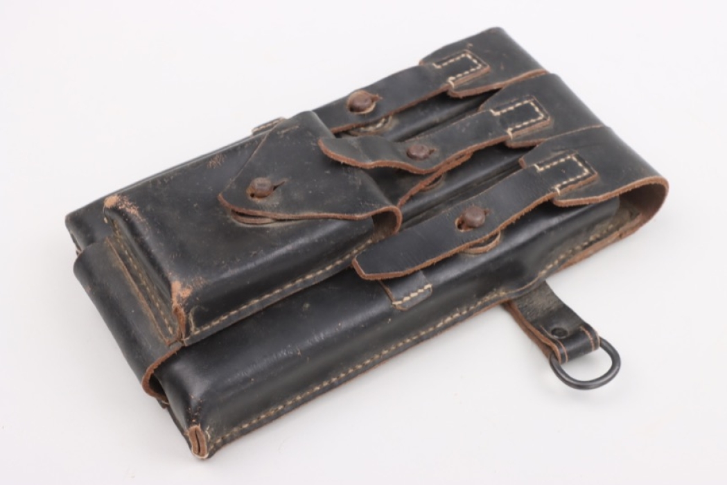 Wehrmacht MP38/40 leather ammunition pouch