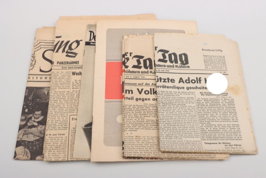 Lot of period time newspapers