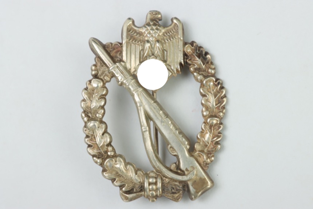 Infantry Assault Badge in Silver "C.E. Juncker"
