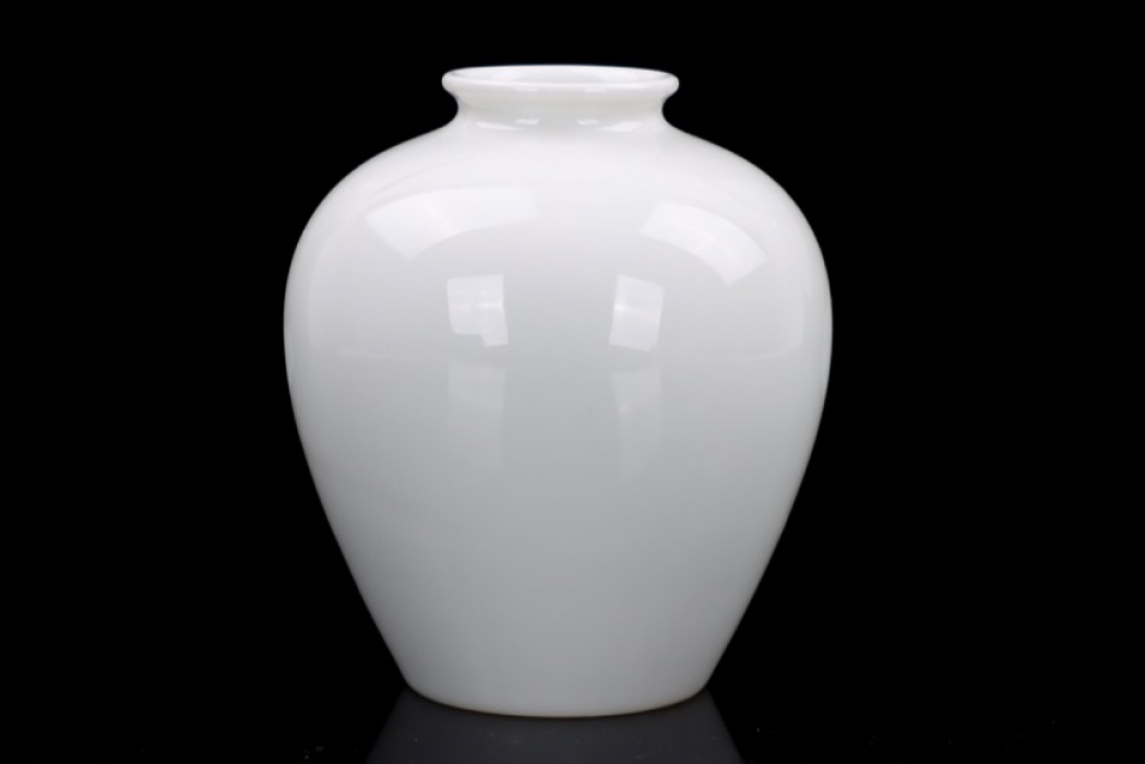 Allach No.502 - Porcelain vase Franz Nagy