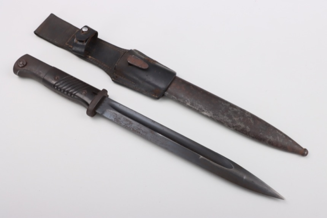 Wehrmacht bayonet 84/98 with frog - matching numbers
