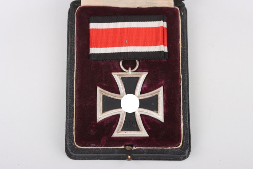 1939 Iron Cross 2nd Class with case