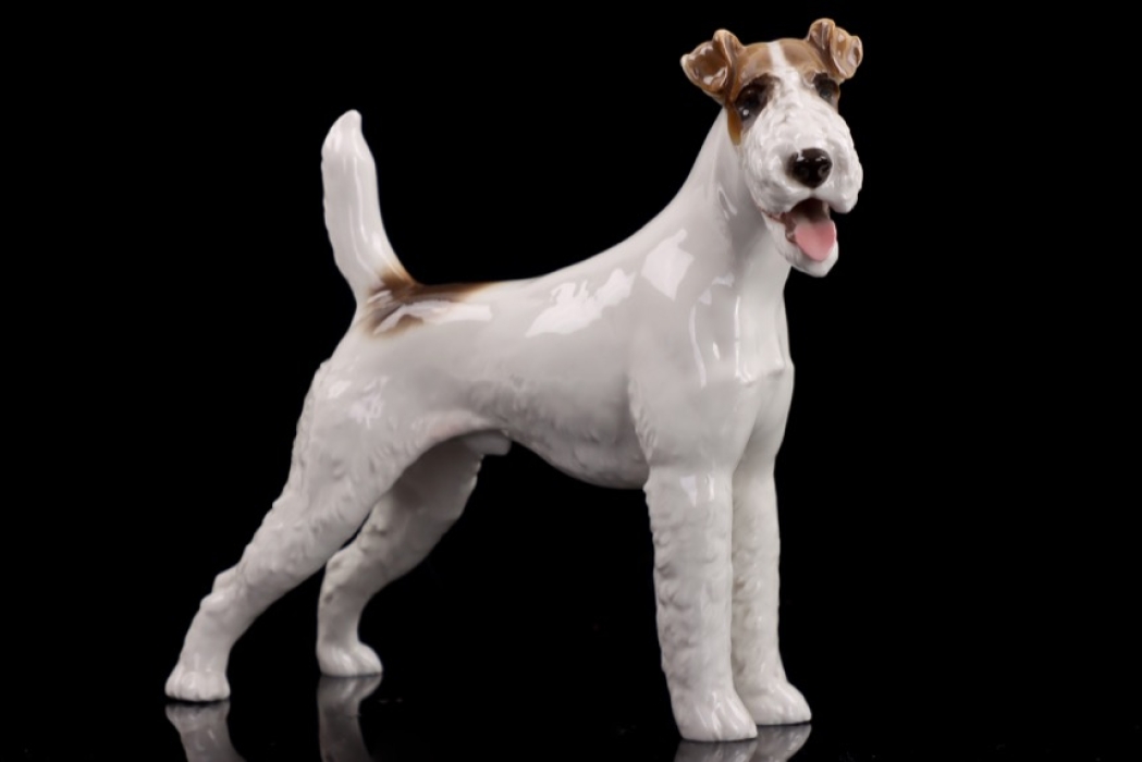 No.19 - Fox Terrier standing - colored