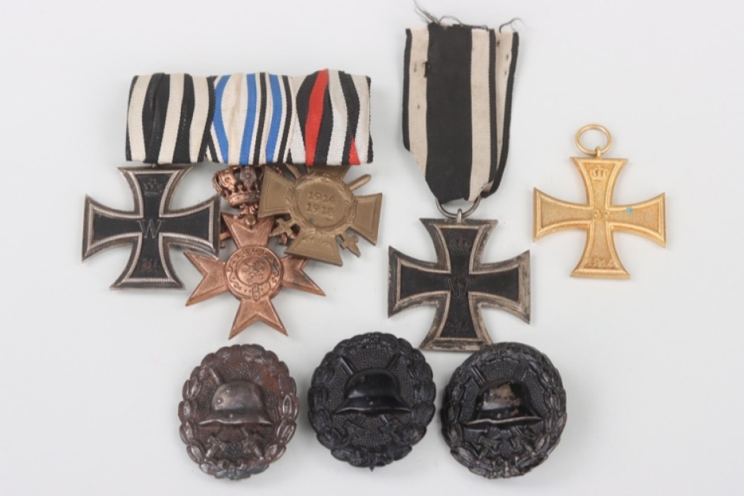 WWI 3-place medal bar and five badges