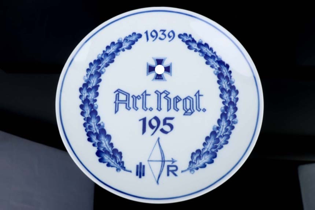 Art.Regt.195 porcelain plate  - Meissen