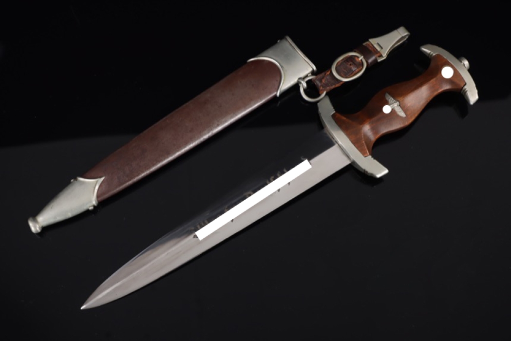 Early M33 SA Service Dagger "Wf" with hanger - Aesculap
