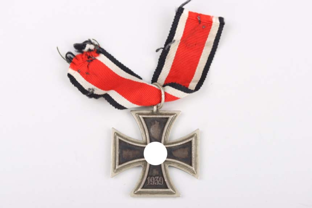 1939 Iron Cross 2nd Class - unmarked "Walter & Henlein, Gablonz"