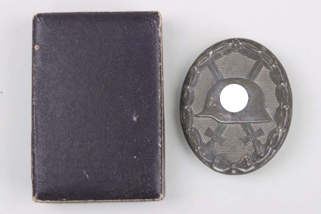 Wound Badge in Silver in case - "4" (Steinhauer & Lück, Lüdenscheid)