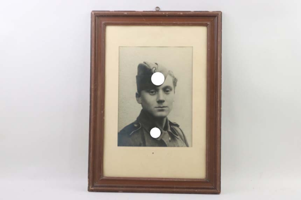 Waffen-SS framed portrait photo