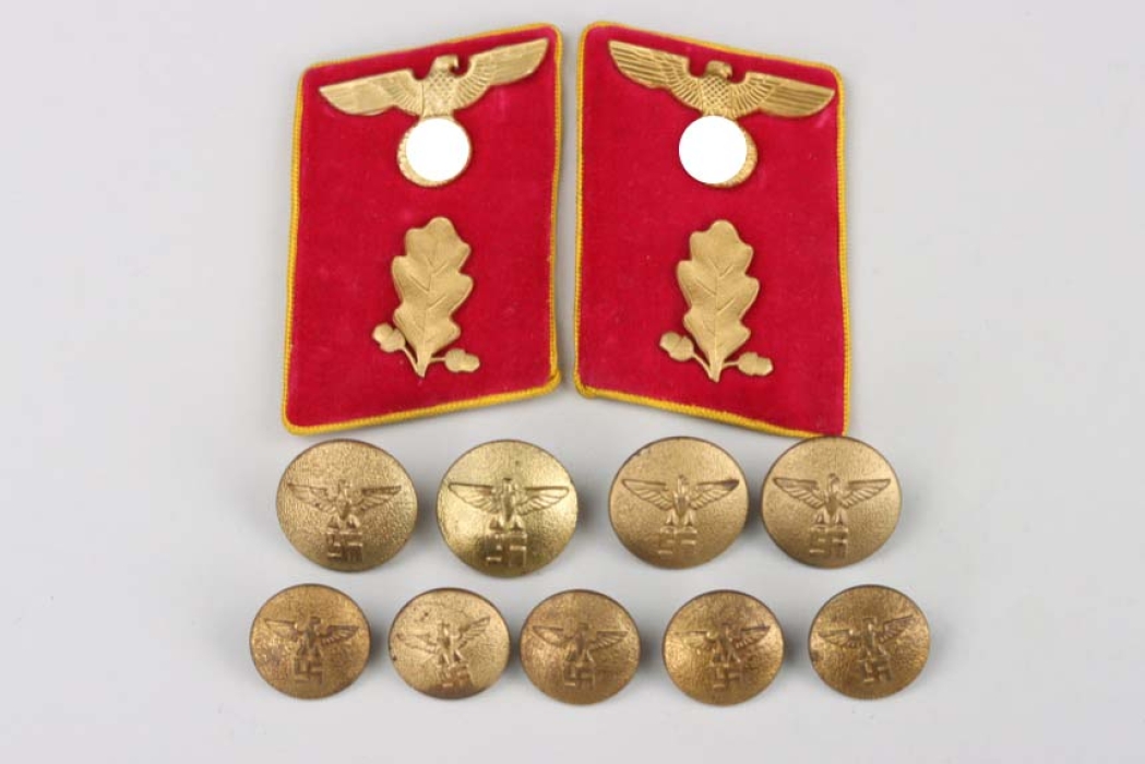 NSDAP collar tabs for an Abschnittsleiter + uniform buttons - Reichs Level