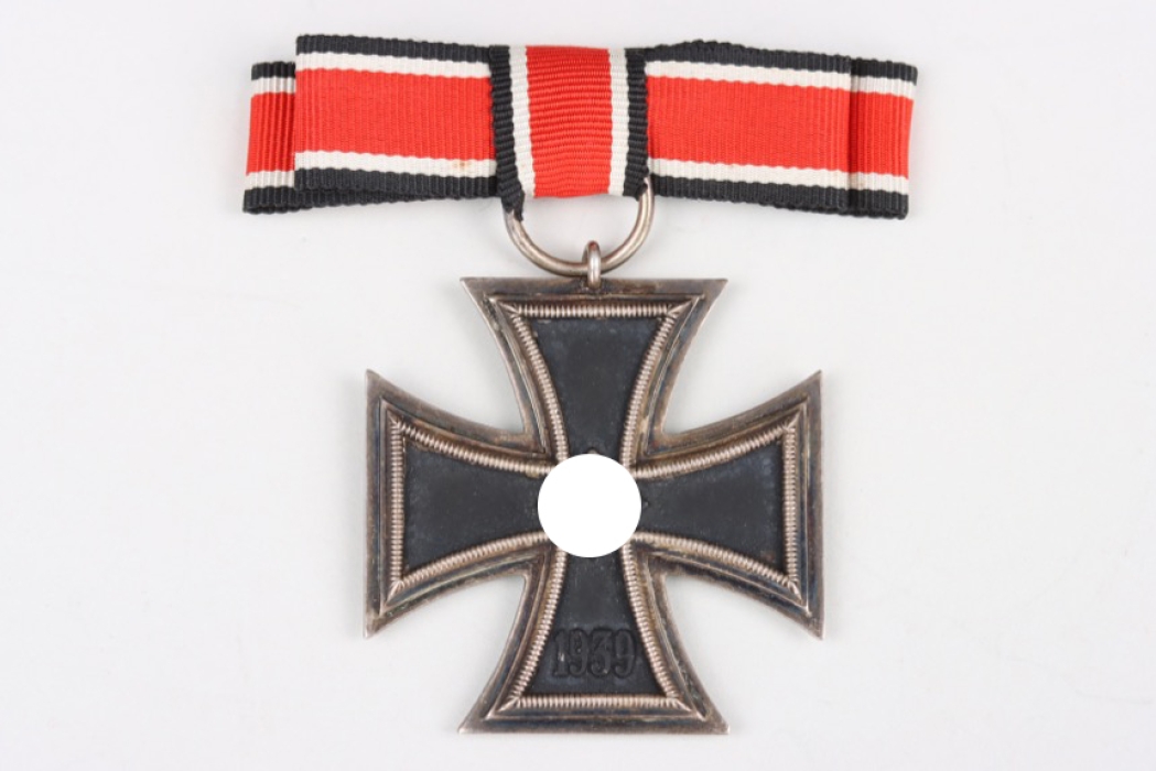 1939 Iron Cross 2nd Class on ribbon bow - 98