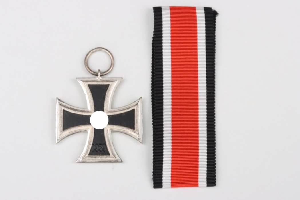 1939 Iron Cross 2nd Class - Deumer (Schinkel type)