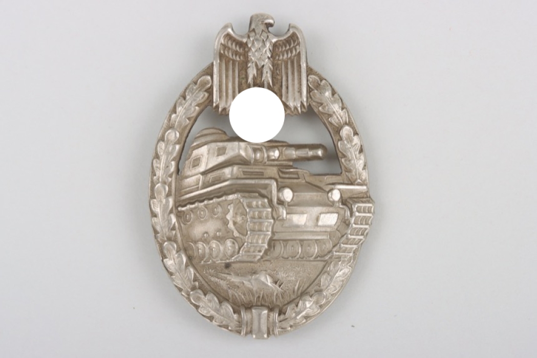 Tank Assault Badge in Silver "Juncker"